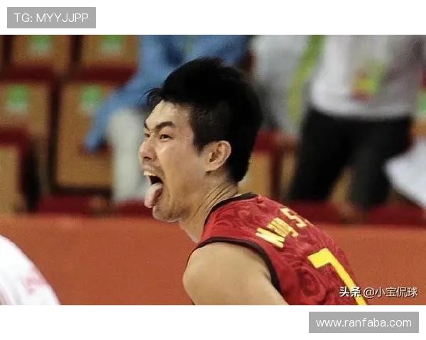 球员在线课堂解答粉丝疑问 探秘技战术背后的训练心得